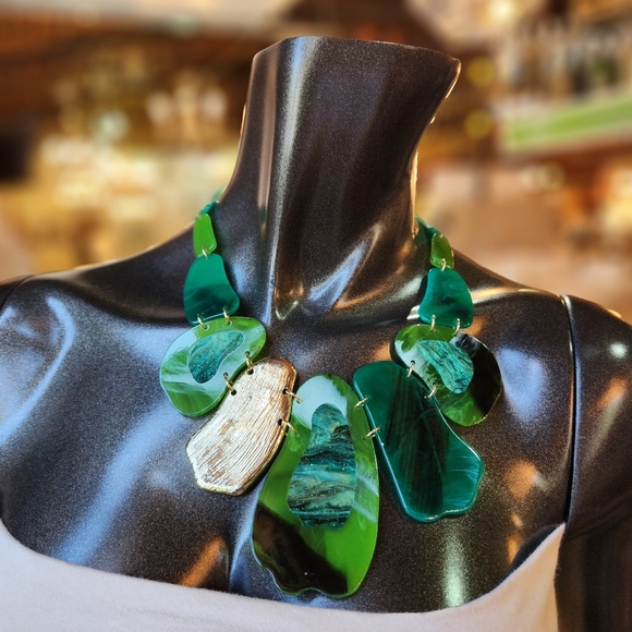 Pink, Green and Goldtone Statement Necklace with Earrings Set - Picture 17 of 17